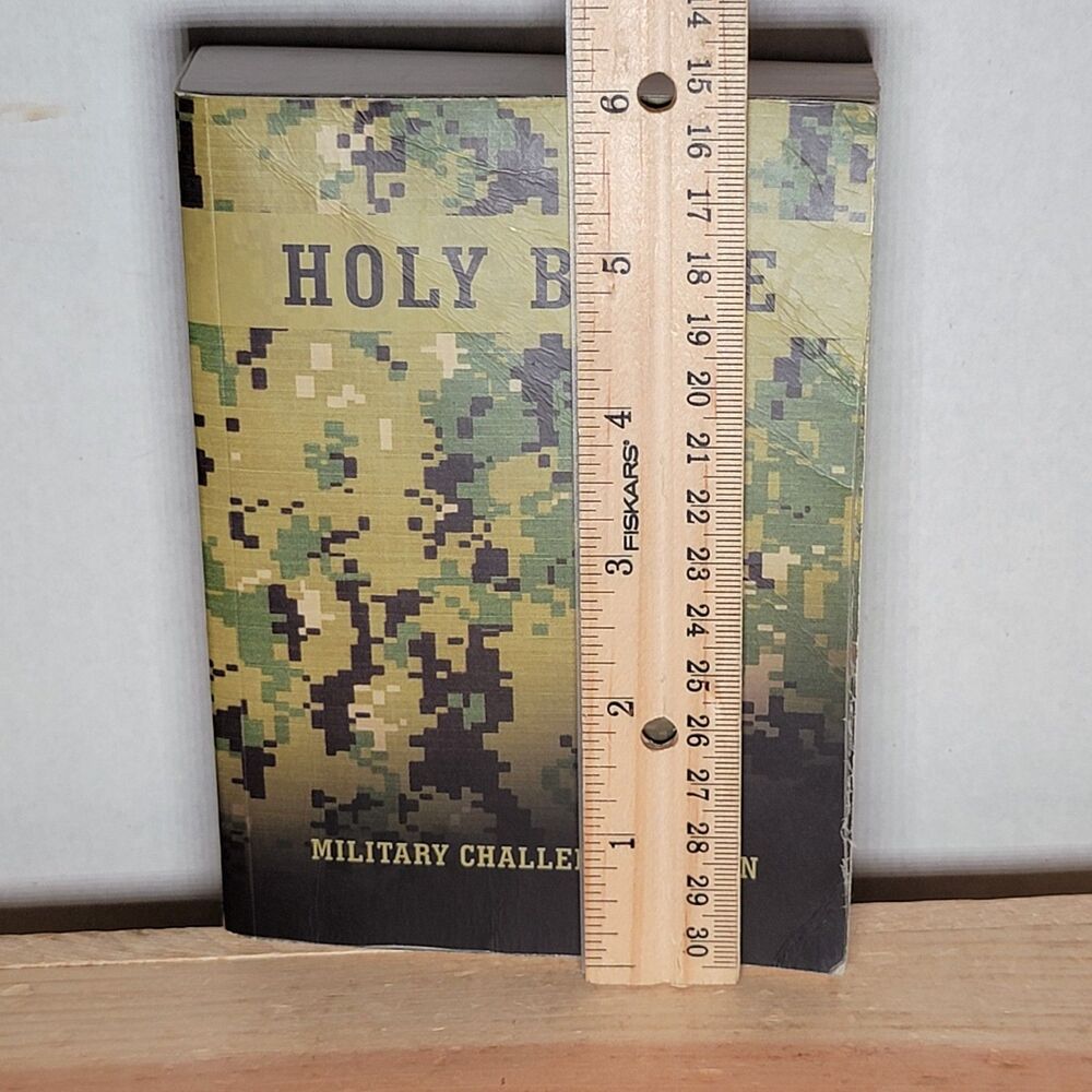 BOOK Holy Bible: Military Challenge Edition (Paperback) - Picture 6 of 10